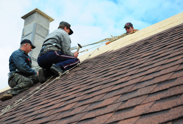 Quick and Trustworthy Emergency Roof Repair Services in Charles City, IA